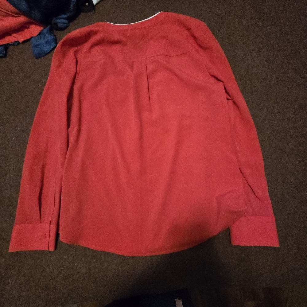 Jacklyn Smith Long Sleeve Button Up Red Casual Top Size Large 2017 Collection - Picture 10 of 10